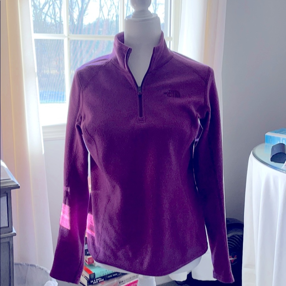 North Face Quarter Zip Fleece